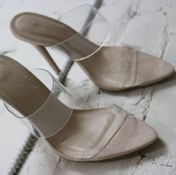 Clear Sandals - Picture 1 of 3